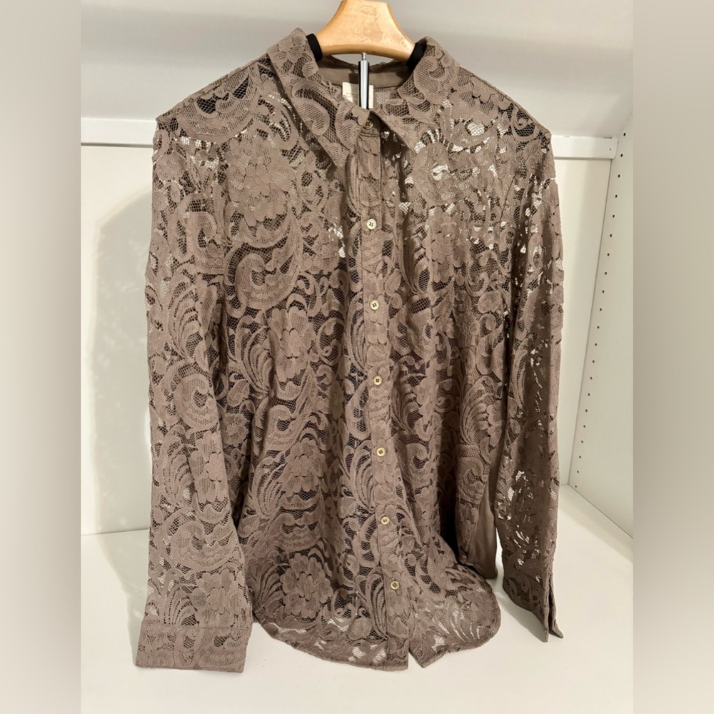 Chico's Lacey Lisa Taupe Woven Talpa Lace Gold Button Up Blouse Size 3 (XL) NWT